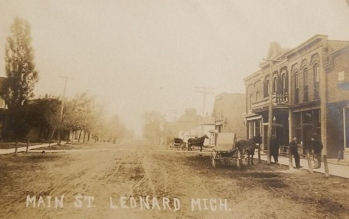 Leonard - Old Postcard (newer photo)